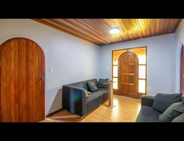 5 BEDROOM HOUSE FOR SALE IN BAKERTON